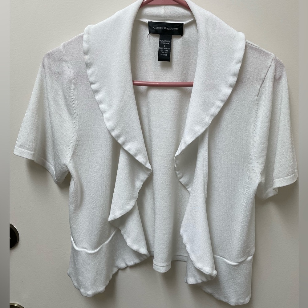 Cable & Gauge White Ruffled Short Sleeve Cardigan